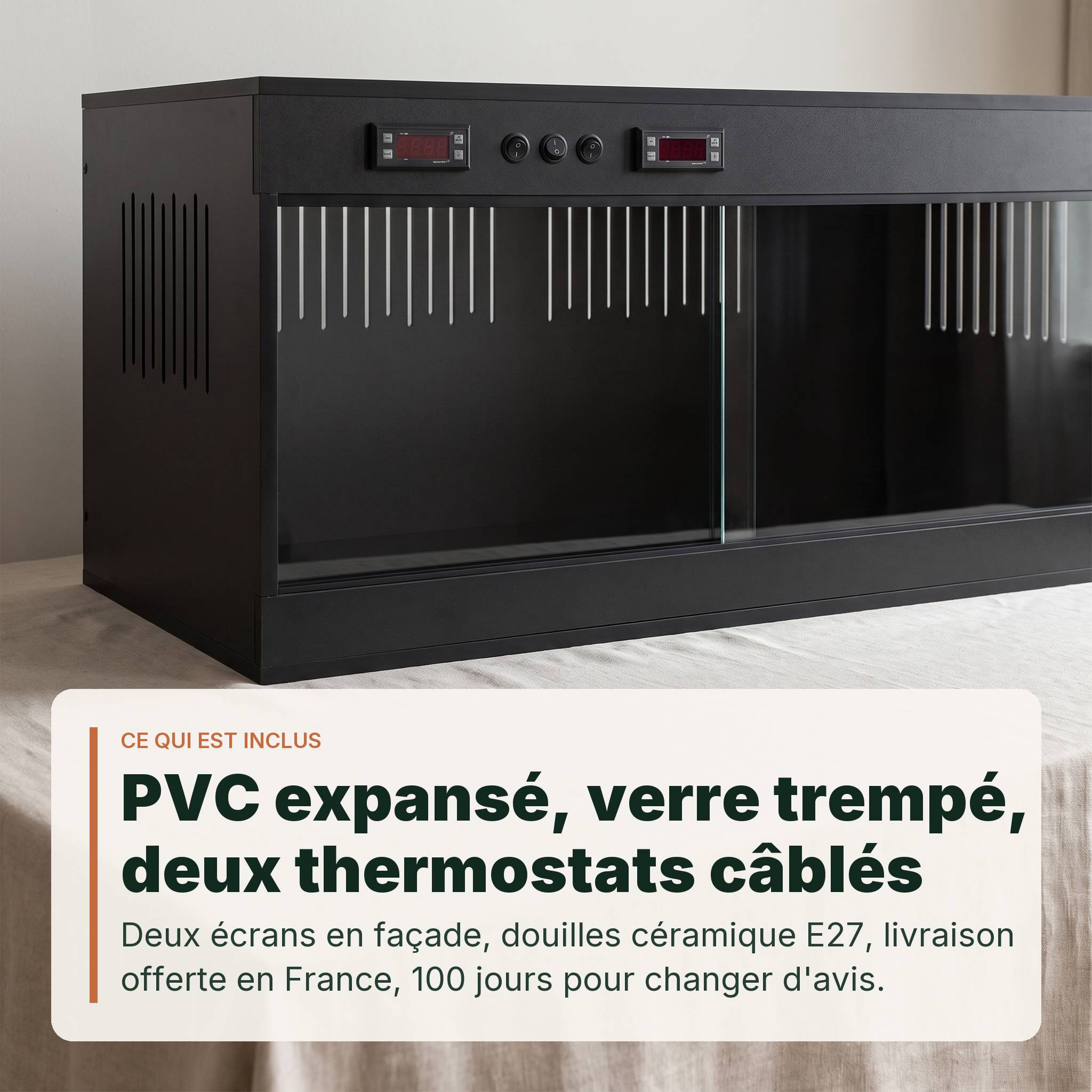 Détail du caisson PVC noir 120x60x60 cm, écrans et boutons du double thermostat